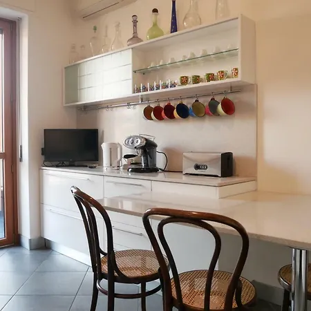Caseospitali - Casa Alberata, Trilocale Nel A Pochi Minuti Dal San Raffaele *