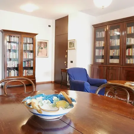 Caseospitali - Casa Alberata, Trilocale Nel A Pochi Minuti Dal San Raffaele